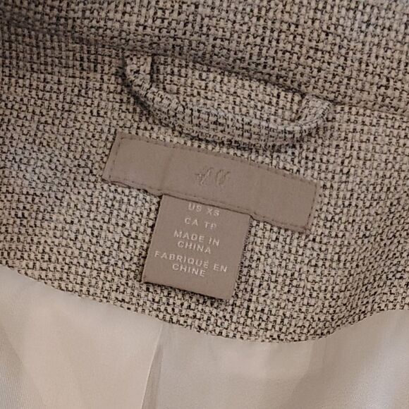 H&M Light Gray Women's Blazer Size Xsmall 3/4 Scrunch Sleeve - Picture 11 of 16
